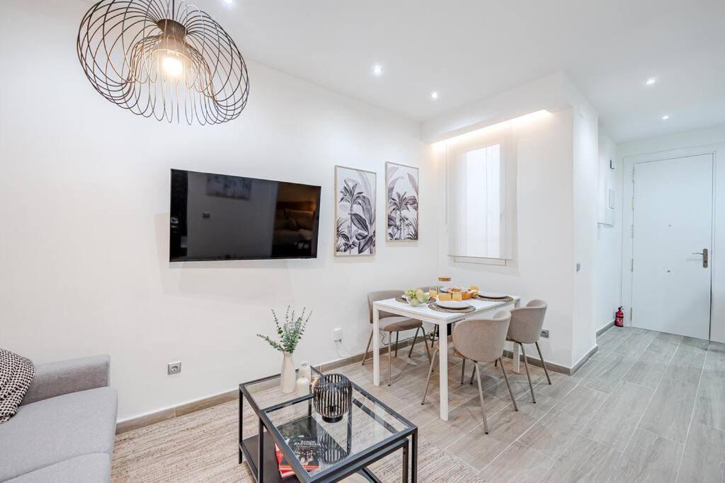 Terraza & Confort En Ubicacion Inmejorable! 马德里 外观 照片