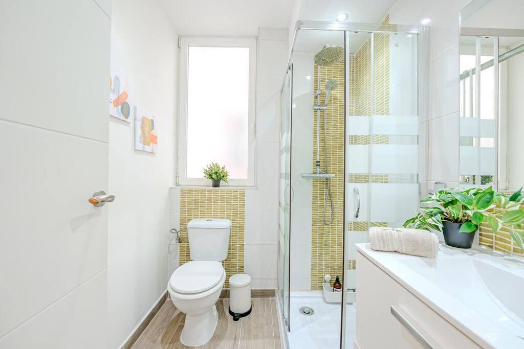 Terraza & Confort En Ubicacion Inmejorable! 马德里 外观 照片